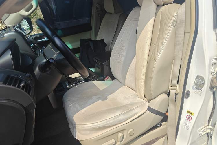 Used Toyota Prado 2010 4.0L Automatic TX-L Left Front Seat