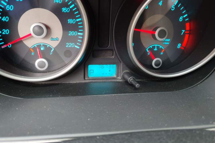 Used Buick Excelle 2013 1.5L Automatic Classic Model
