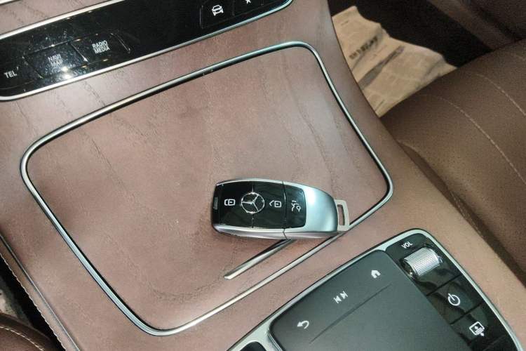 Used Mercedes-Benz E-Class 2023 E 300 L Luxury Model
