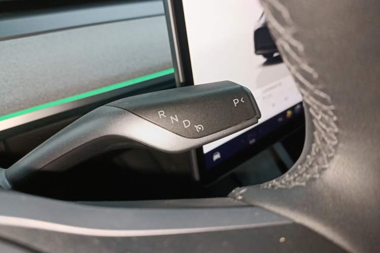 Used Tesla Model Y 2024 Rear-Wheel-Drive Version Gear Lever