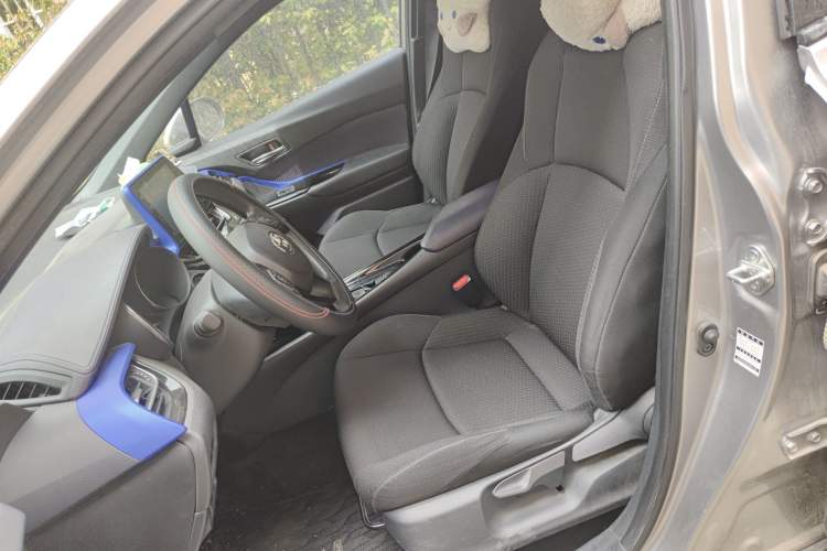 Used Toyota IZOA 2020 2.0L Enjoy Edition Left Front Seat
