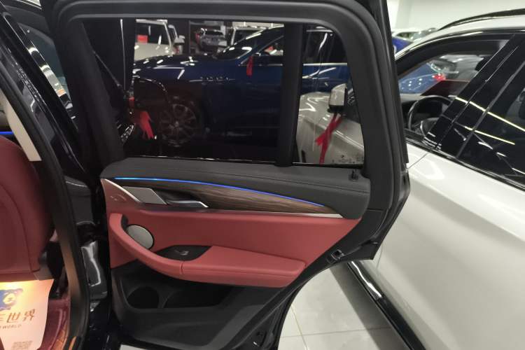 Used BMW X3 2023 Restyled xDrive30i Leading Edition M Night Sky Package
