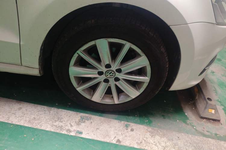 Used Volkswagen Polo 2014 1.6L Manual Comfort Edition