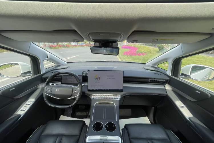 Used XPeng X9 2024 702 Ultra-Long Range Pro