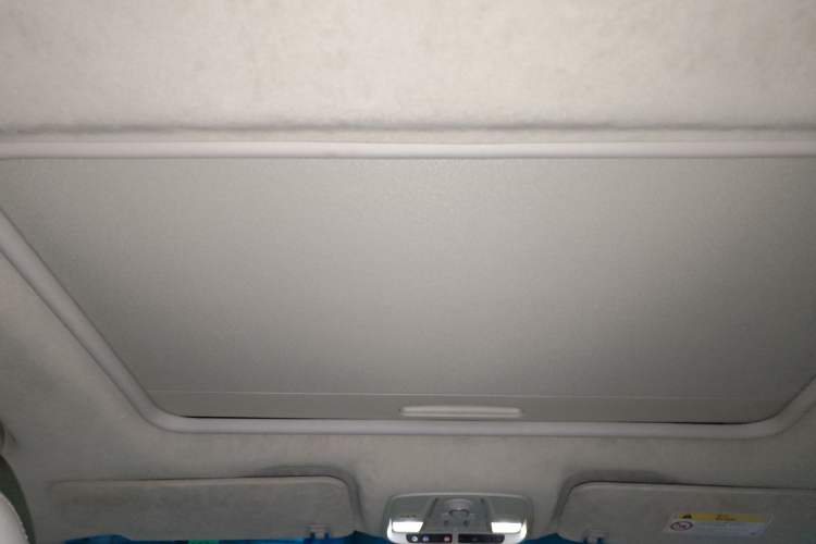 Used Buick GL8 2017 28T Avenir Avia National Emission Standard V
