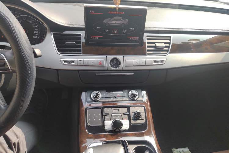 Used Audi A8 2013 A8L 45 TFSI quattro Comfort model