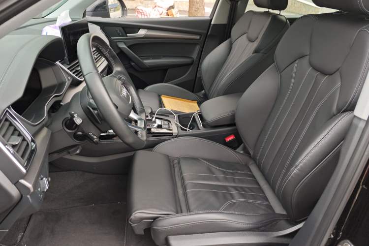 Used Audi Q5L 2022 40T Luxury Dynamic Model
