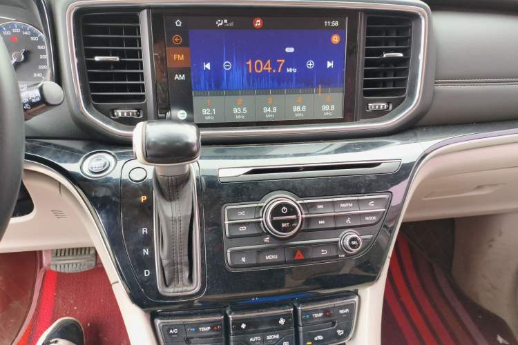 Used GAC Trumpchi M8 2018 320T Luxury Edition Audio And AC Panel