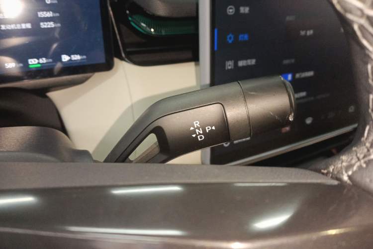 Used Lynk & Co 08 EM-P 2023 220km All-Wheel-Drive Performance Halo