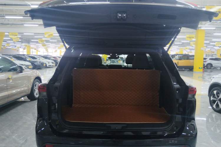 Used Toyota Crown Kluger 2023 2.5L HEV Four-Wheel Drive Luxury Edition
