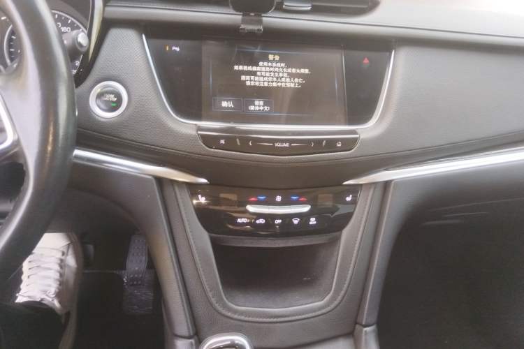 Used Cadillac XT5 2018 25T Luxury Model