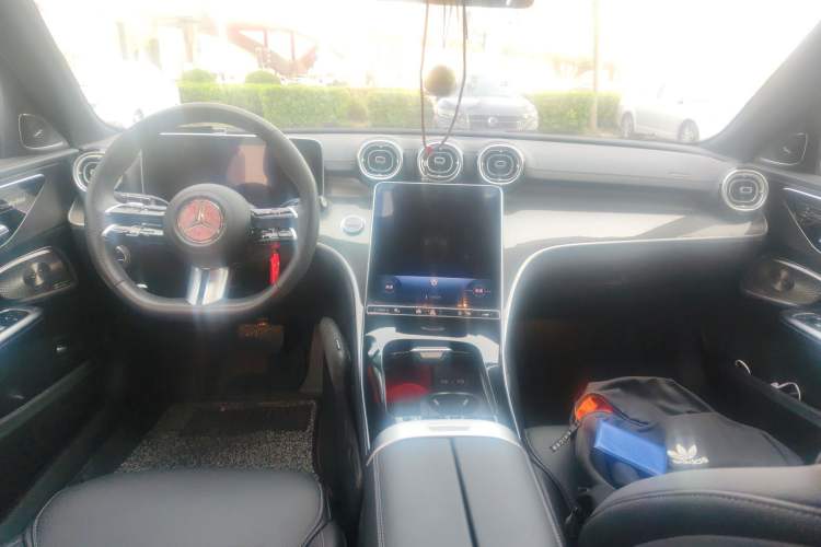 Used Mercedes-Benz C-Class 2023 Restyled C 260 L Night Edition Sports Version Center Console