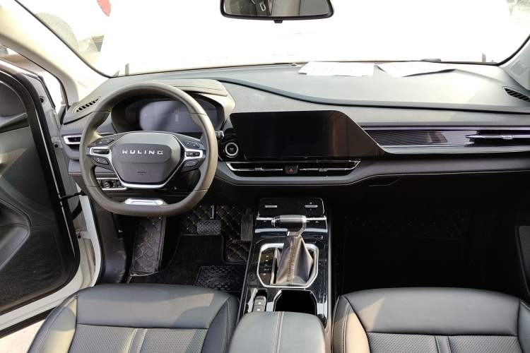 Used Wuling Victory 2020 1.5T CVT Luxury Model