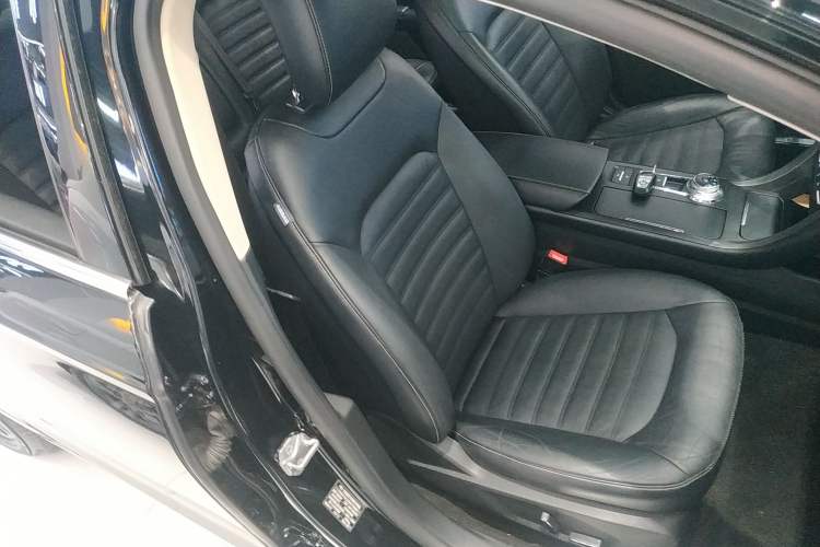 Used Ford Mondeo 2017 EcoBoost 200 Luxury Model
