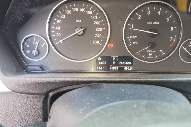 Used BMW 3 Series 2016 316i Fashion Model
