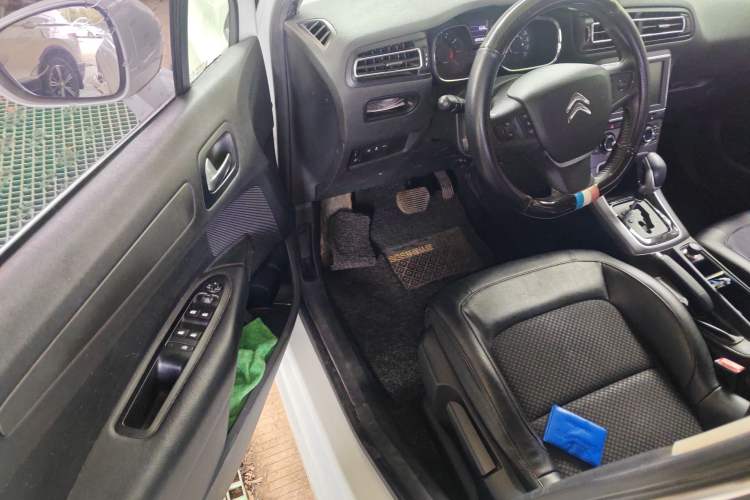 Used Citroen C4 Sega 2016 1.6L Automatic Luxury Model