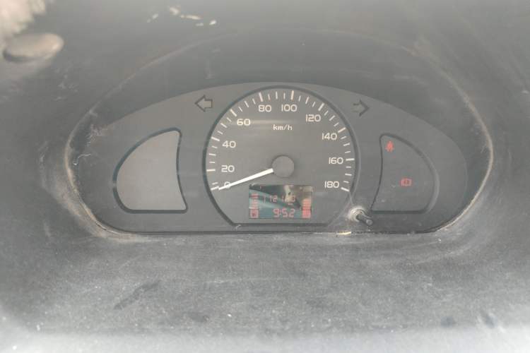 Used Wuling Rongguang 2015 1.2L S Base Model CNG Instrument Cluster