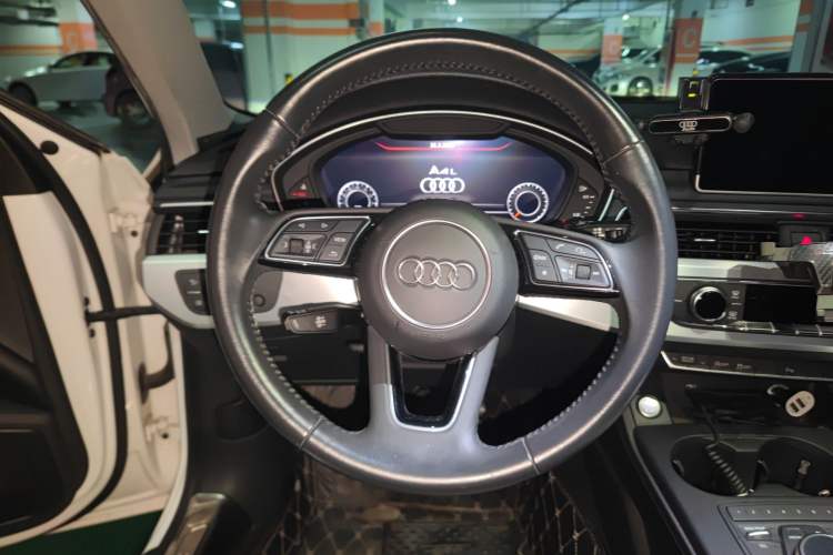 Used Audi A4L 2018 30th Anniversary Edition 40 TFSI Fashion Model