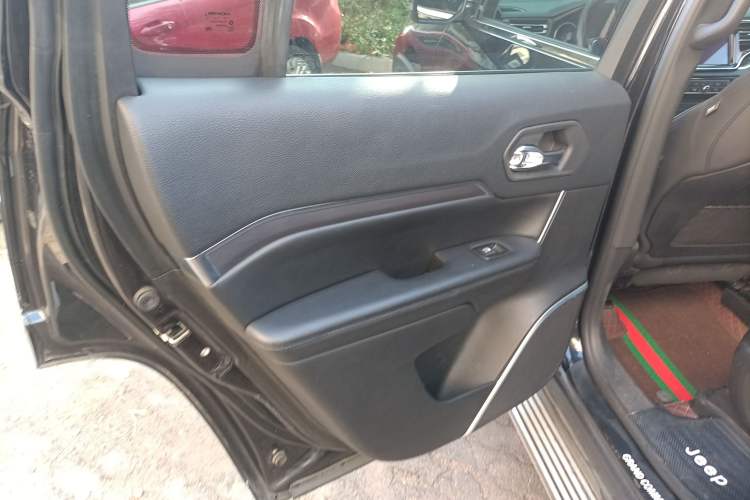 Used Jeep Grand Commander 2018 2.0T Four-Wheel Drive Enjoyment Edition China VI
