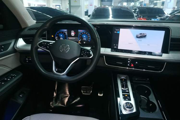 Used Volkswagen Tavendor 2023 380TSI Four-Wheel Drive R-Line Cruise Edition Steering Wheel