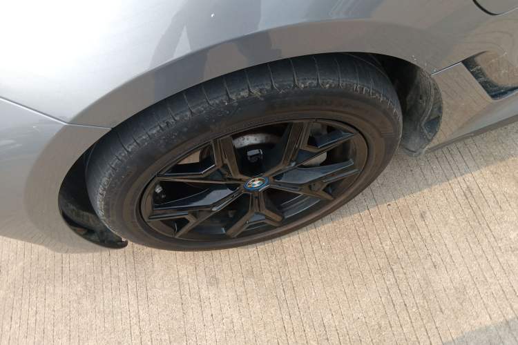 Used BMW i3 2022 eDrive 35 L Exterior 4