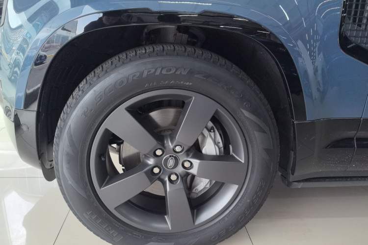 Used Land Rover Defender 2023 Facelift 110 3.0T P400 X-DYNAMIC HSE