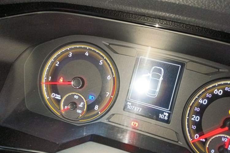 Used Volkswagen Lavida 2018 Hatchback 200TSI DSG Comfort Edition China V Standard Instrument Cluster