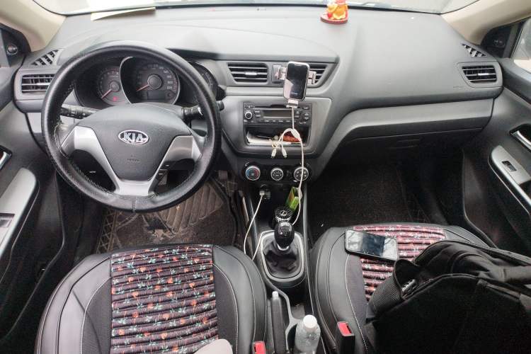 Used Kia K2 2015 Sedan 1.4L Manual Transmission GL Center Console