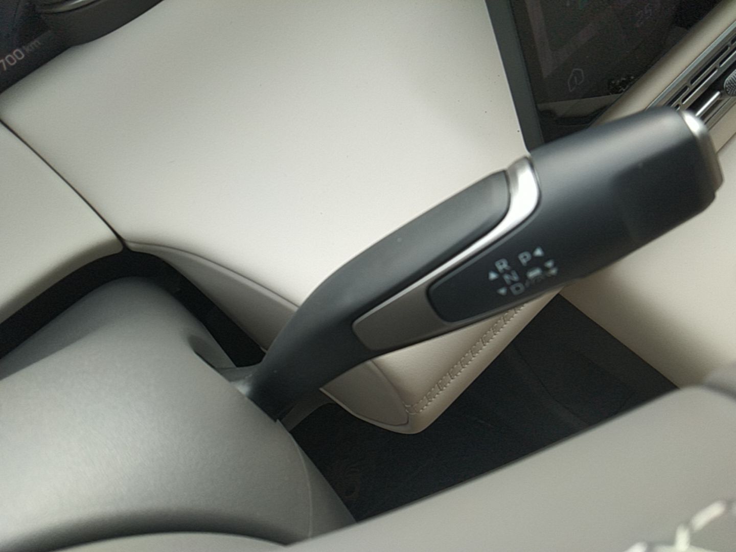 Hongqi HS6 PHEV 2026 240 Smart Hybrid Version — снимка 16