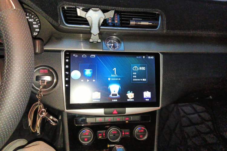 Used Volkswagen Magotan 2016 1.8TSI 25th Anniversary Edition