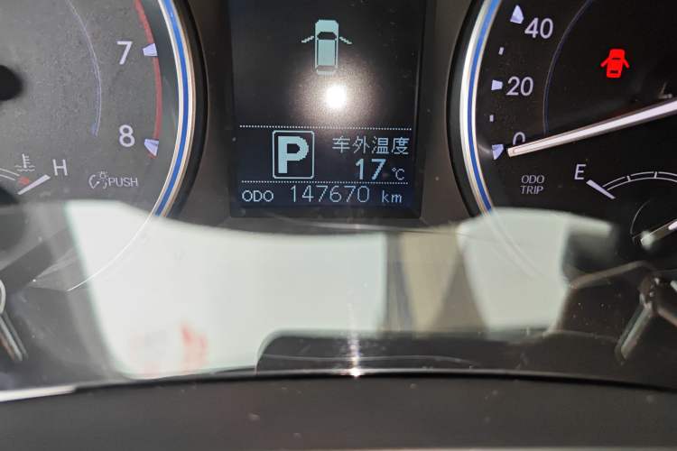 Used Toyota Highlander 2017 2.0T Four-Wheel Drive Black Edition Limited Model
