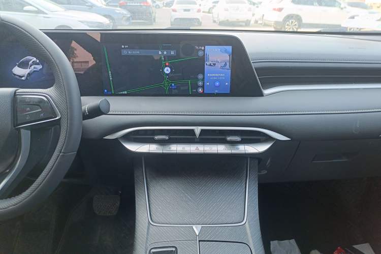 Used Venucia V DD-i 2023 110 km iE Version
