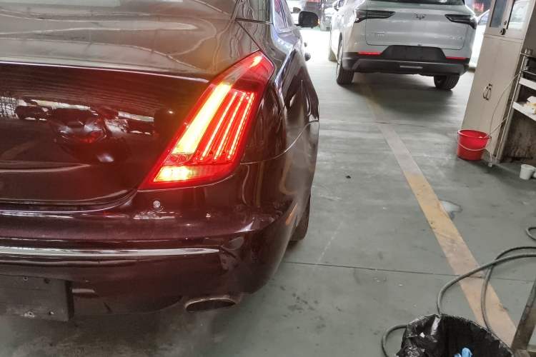 Used Jaguar XJ 2014 XJL 2.0T Two-Wheel-Drive Elegant Business Edition
