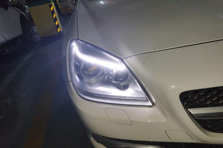 Used Mercedes-Benz SLK-Class 2011 SLK 200 Fashion Model