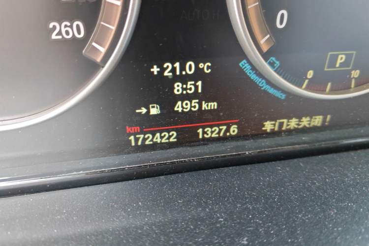 Used BMW X5 2014 xDrive35i Leading Model Odometer Close Up