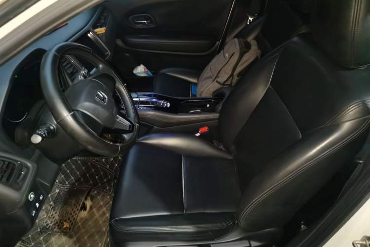Used Honda Vezel 2020 1.5L CVT Elite Edition Left Front Seat