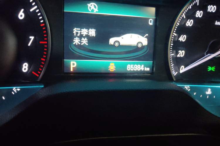 Used Buick GT 2018 15T Dual-Clutch Elite Model China V Standard Odometer Close Up