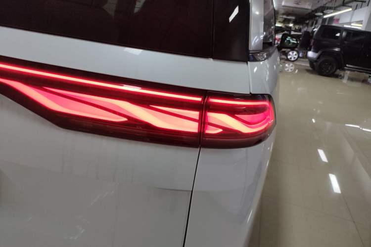 Used BYD Xia 2025 DM-i 1.5T 180km Excellence Model
