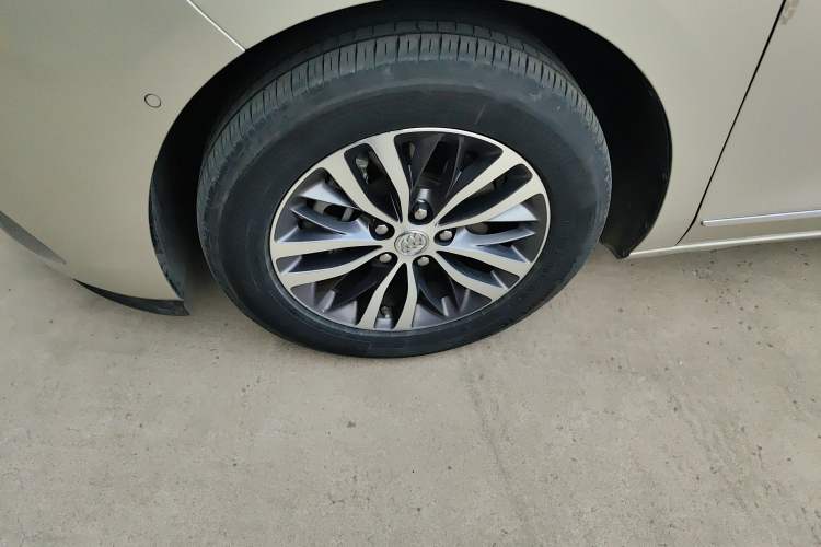 Used Buick GL8 2017 ES 28T Flagship Model China V Standard