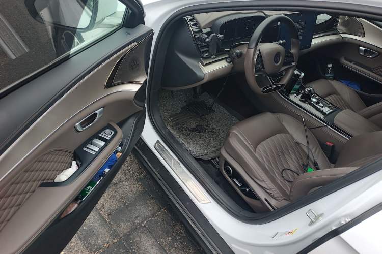 Used BYD Han 2023 EV Champion Edition 605KM Front-Drive Premium Model Driver Seat