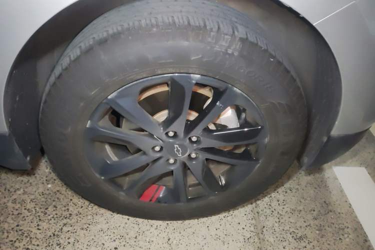 Used Chevrolet Equinox 2019 Redline 550T Automatic All-Wheel-Drive RS Model China VI Standard
