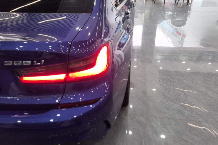 Used BMW 3 Series 2021 Second Facelift 325Li M Sport Package Right Rear Taillight