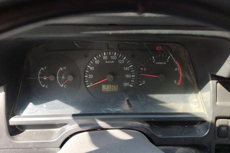 Used Jinbei Hiace 2011 2.5T Fifth-Generation Entrepreneur Edition Luxury Version YC4FB90-36