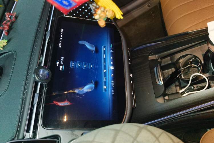 Used Mercedes-Benz E-Class 2024 E 300 L Stylish Model Audio And AC Panel