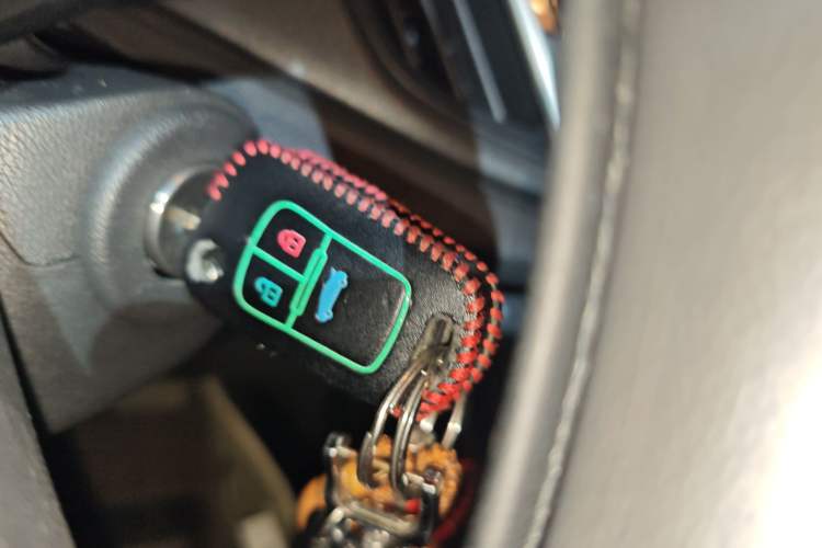 Used Chevrolet Cavalier 2019 320 Automatic Enjoyment with Sunroof Vehicle Key