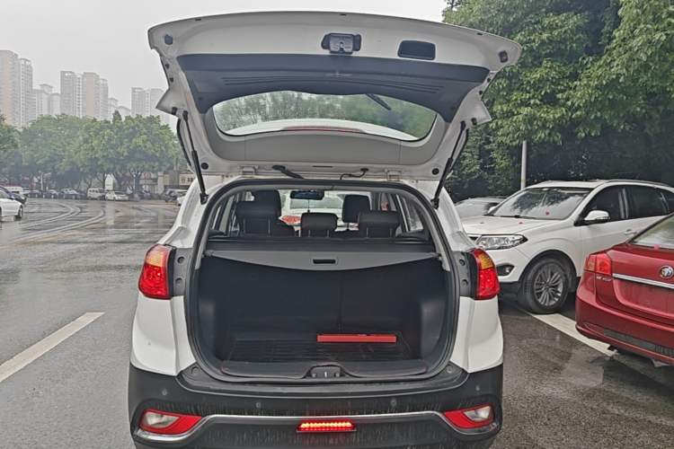 Used JAC Group Refine S3 2016 1.5L Manual Luxury Smart Version
