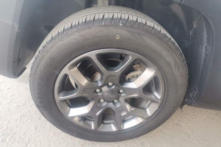 Used Jeep Renegade 2017 180T Automatic Kinetic Edition+
