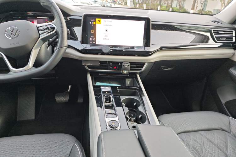 Used Volkswagen Teramont 2022 530 V6 Four-Wheel Drive Prestige Flagship Edition
