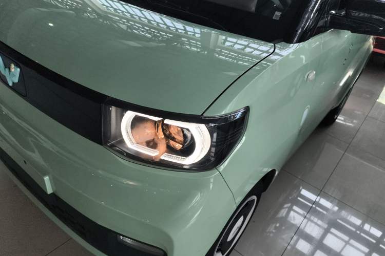 Used Wuling Hongguang MINIEV 2021 Macaron Premium Model – Lithium Iron Phosphate