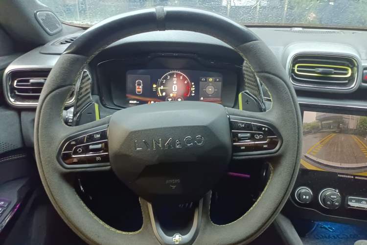 Used Lynk & Co 03 2019 03+ 2.0TD Automatic Wind-Chasing Edition Steering Wheel